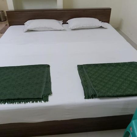 Tiruchirappalli Bssk Comforts Inn מראה חיצוני תמונה